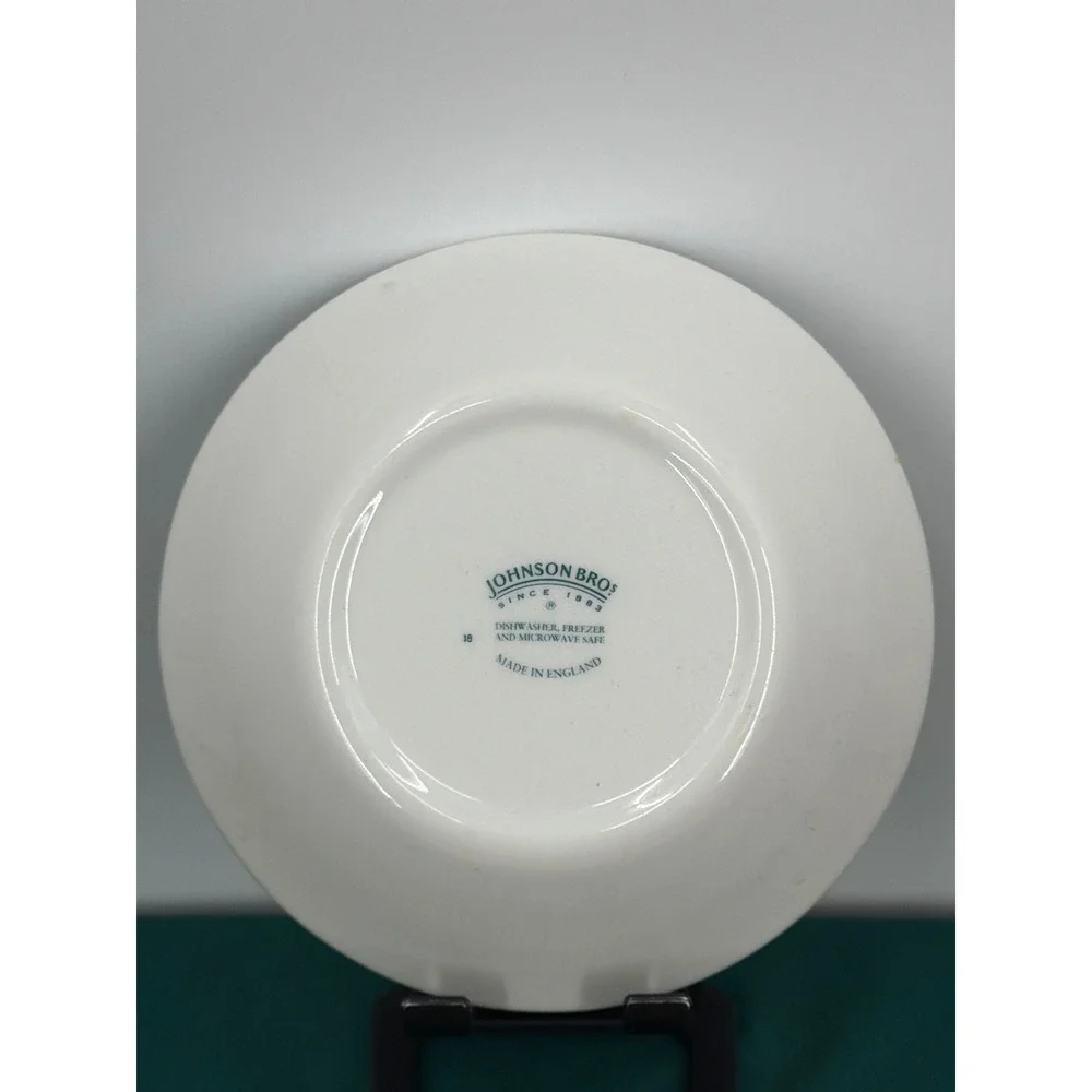 Johnson Brothers Blue Willow Bread Butter Plate Made in England Ironstone 5.25